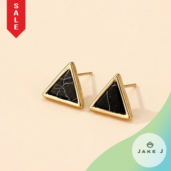 Jake J Accessories - 🍑Brand New Pyramid  Earrings With Cracked Black Stone Marble Design Earrings